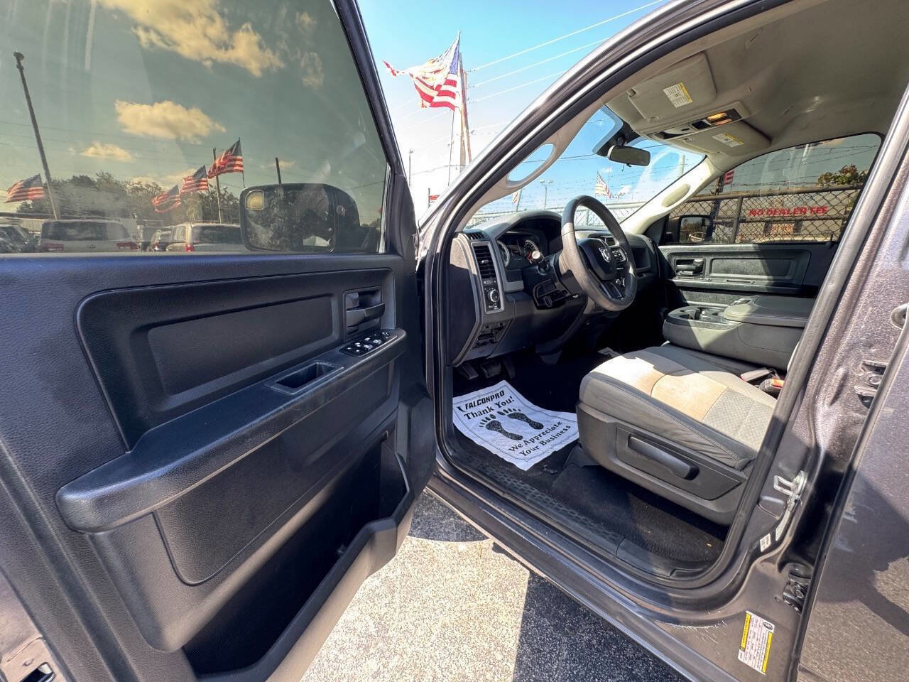 Used 2018 RAM 1500 Express RWD image 8