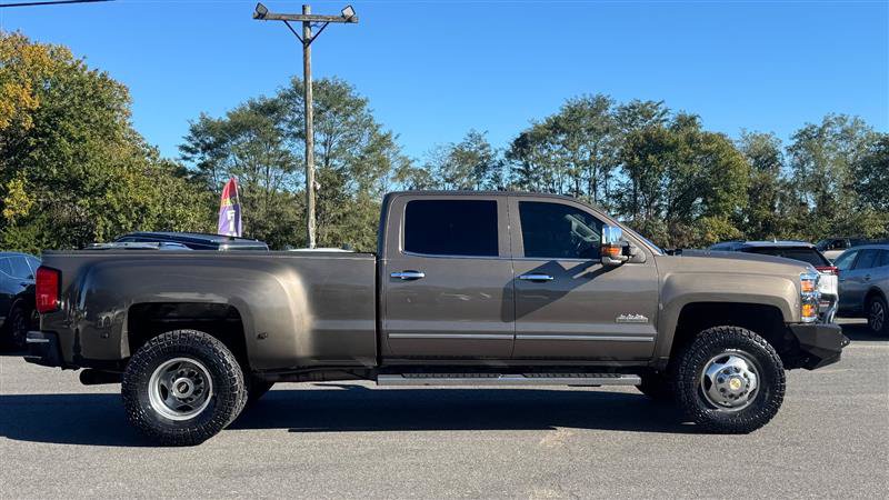 Used 2015 Chevrolet Silverado 3500 High Country w/ Duramax Plus Package AWD/4WD image 8