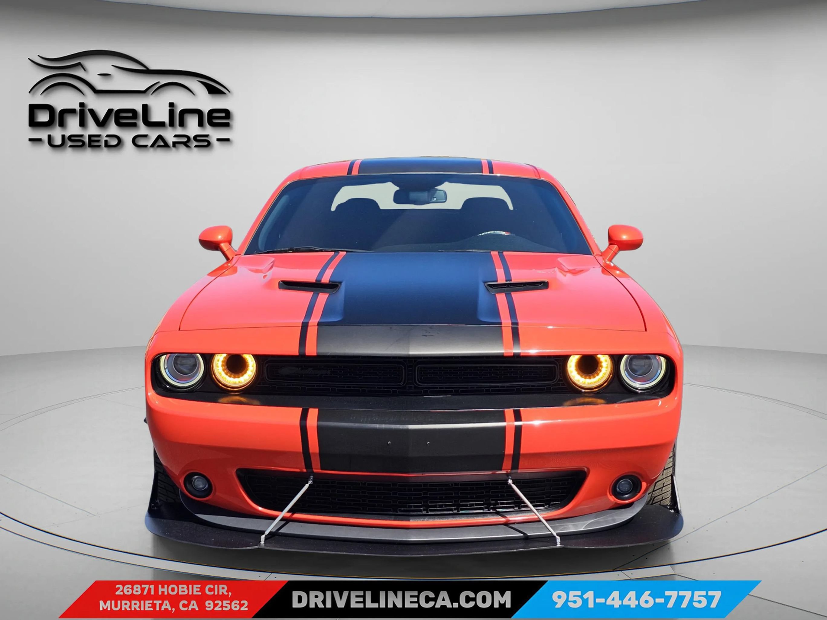 Used 2019 Dodge Challenger SXT w/ Blacktop Package RWD image 2