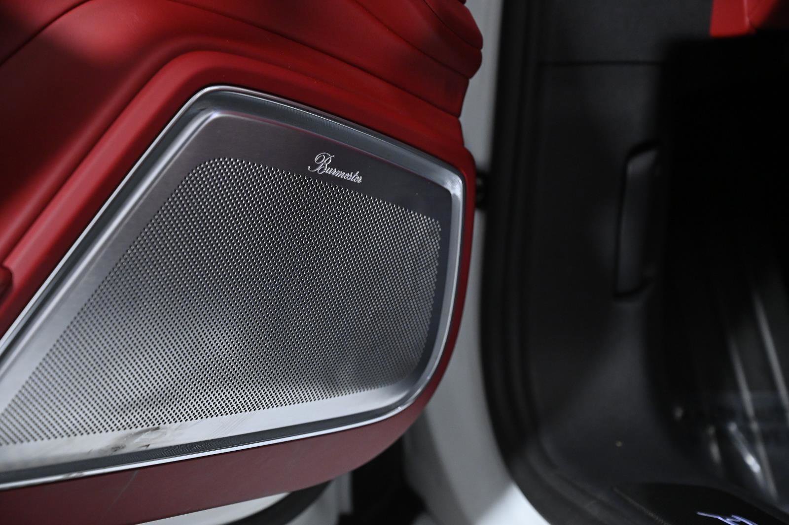 Used 2020 Porsche Panamera GTS image 31