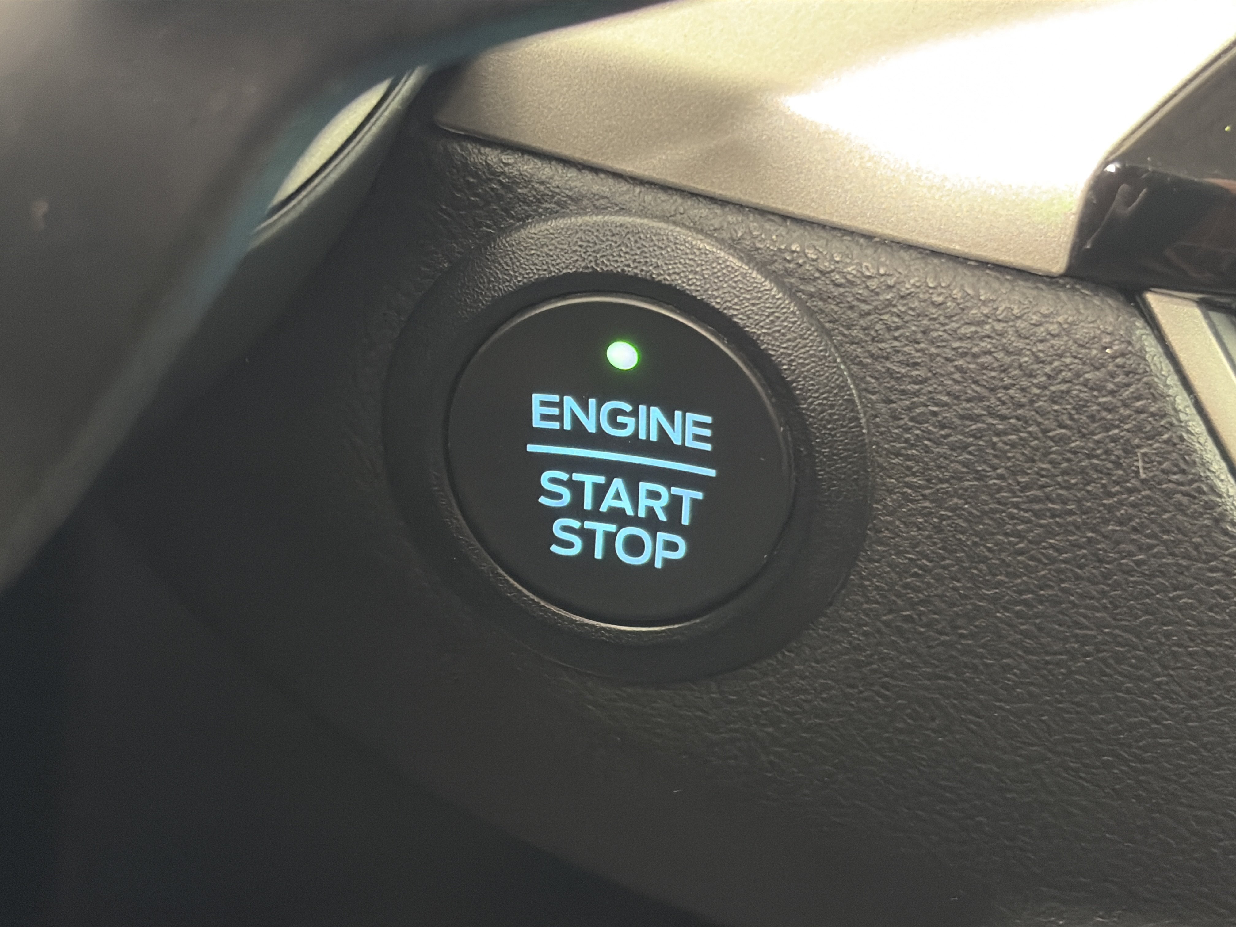 Used 2022 Ford Escape SE w/ SE Sport Appearance Package AWD/4WD image 30