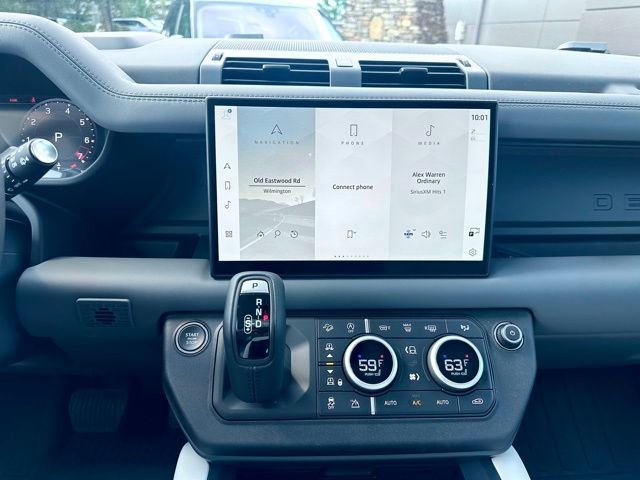 New 2025 Land Rover Defender 110 X-Dynamic SE image 24