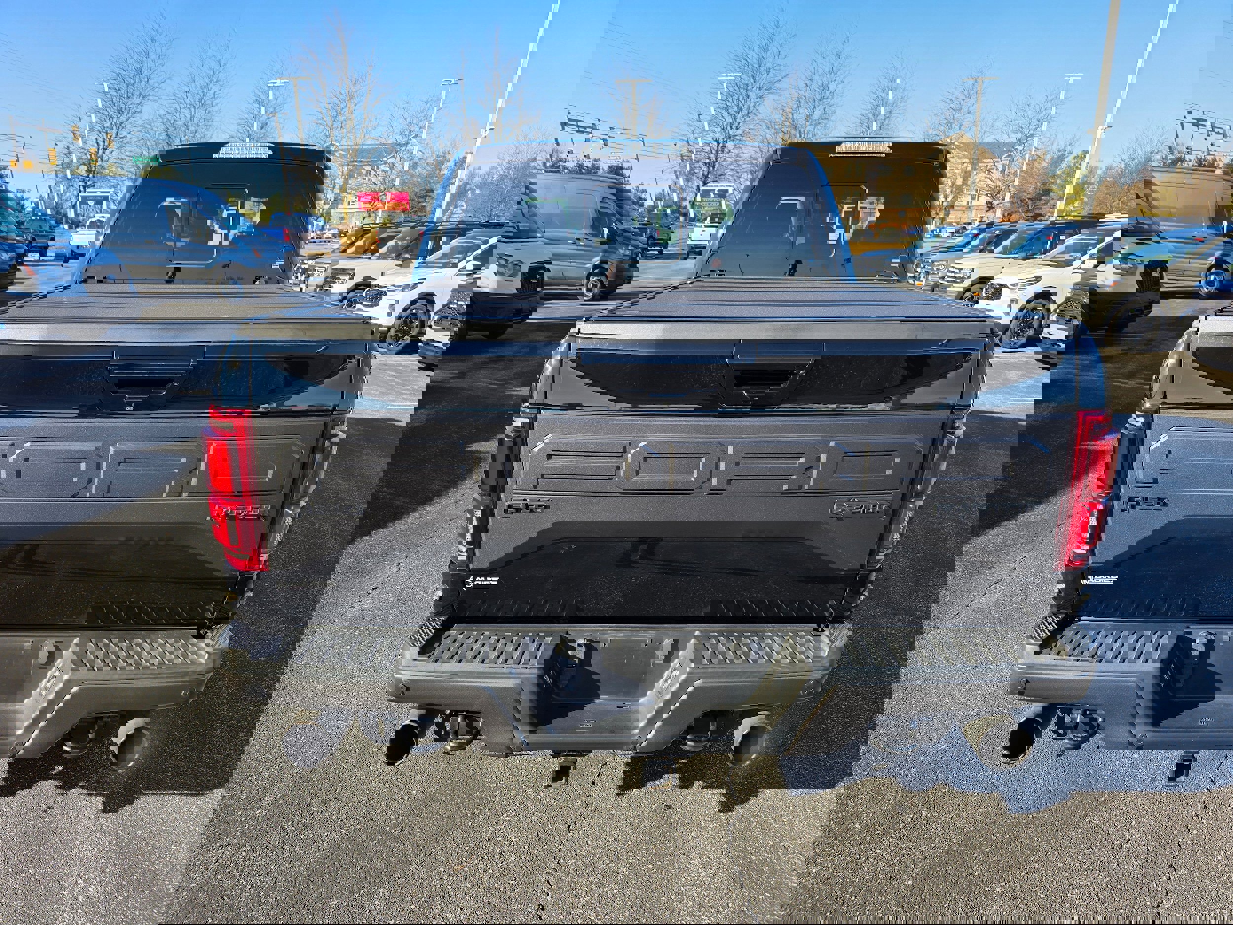 Certified 2018 Ford F150 Raptor w/ Equipment Group 802A Luxury image 4