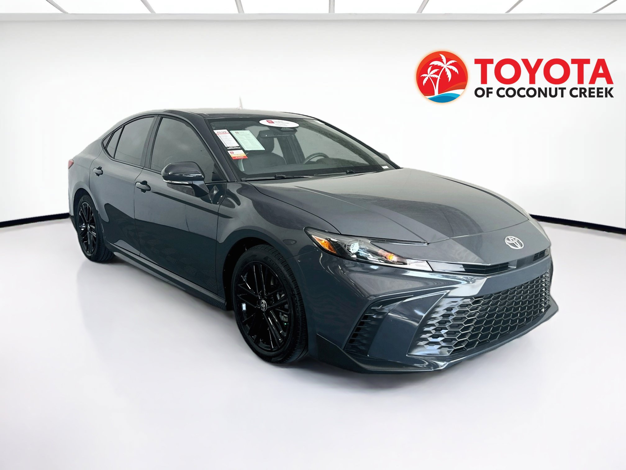 Used 2025 Toyota Camry SE w/ Convenience Package FWD video 1