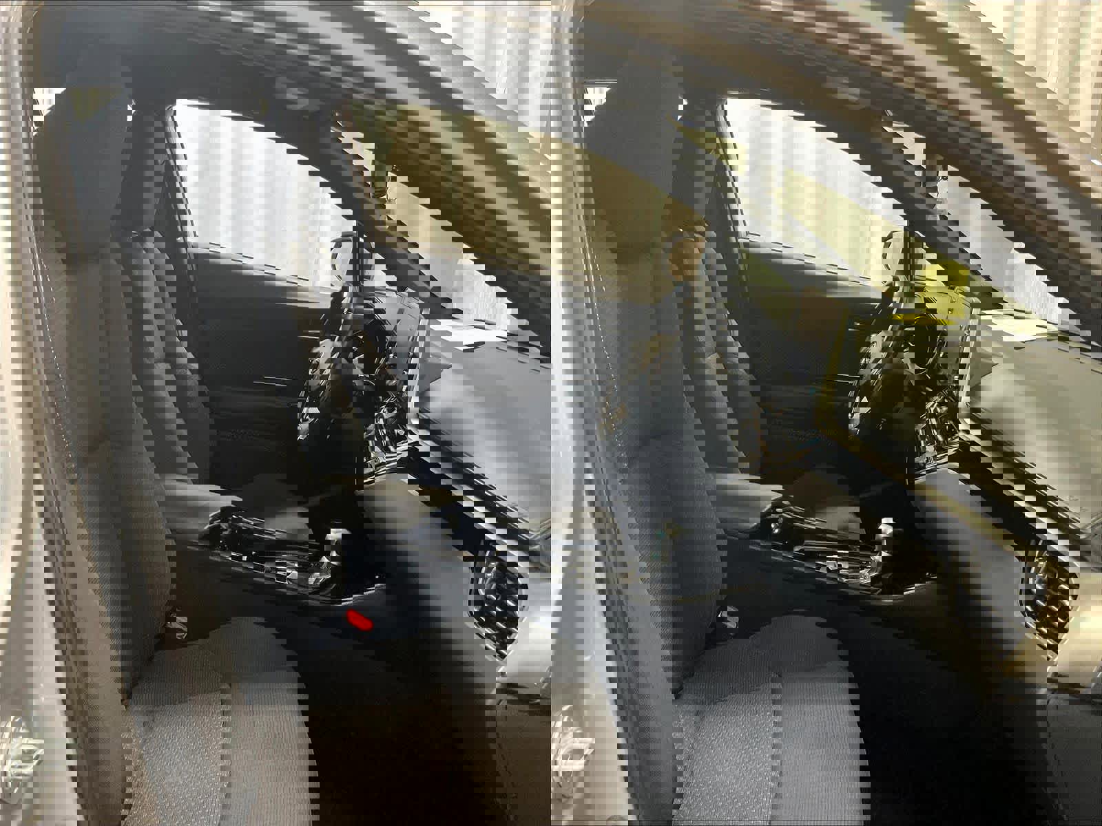 Used 2019 Toyota C-HR XLE image 11