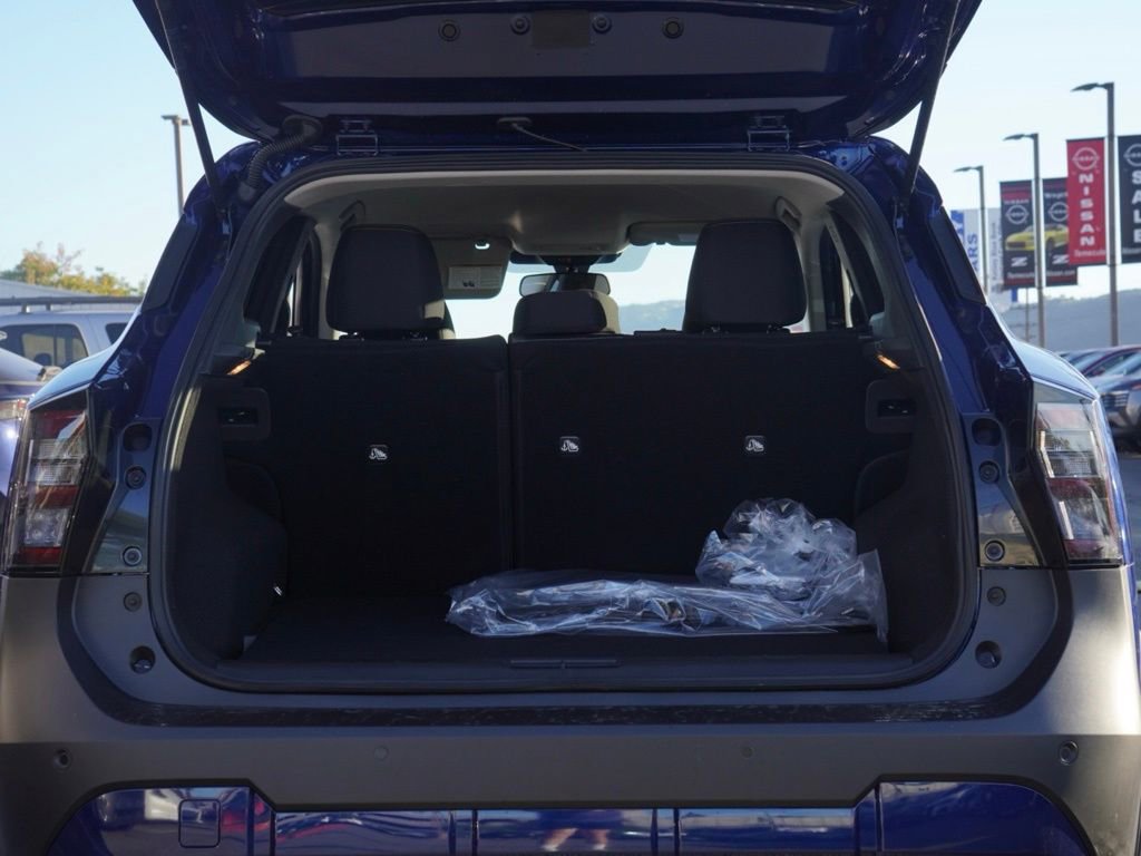 New 2026 Nissan Kicks SV image 6