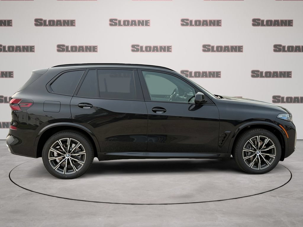 New 2026 BMW X5 xDrive40i w/ M Sport Package AWD/4WD image 6