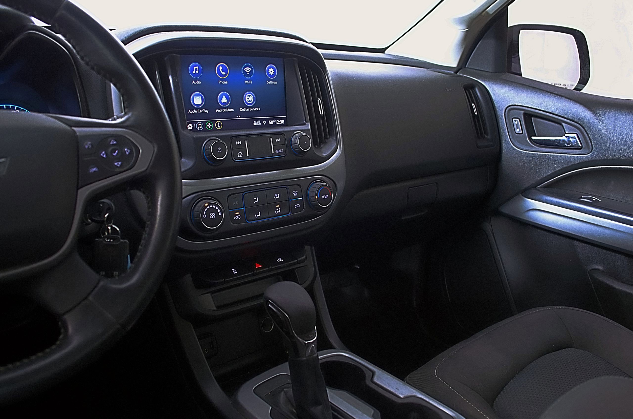 Used 2022 Chevrolet Colorado LT w/ Chrome Appearance Package image 27