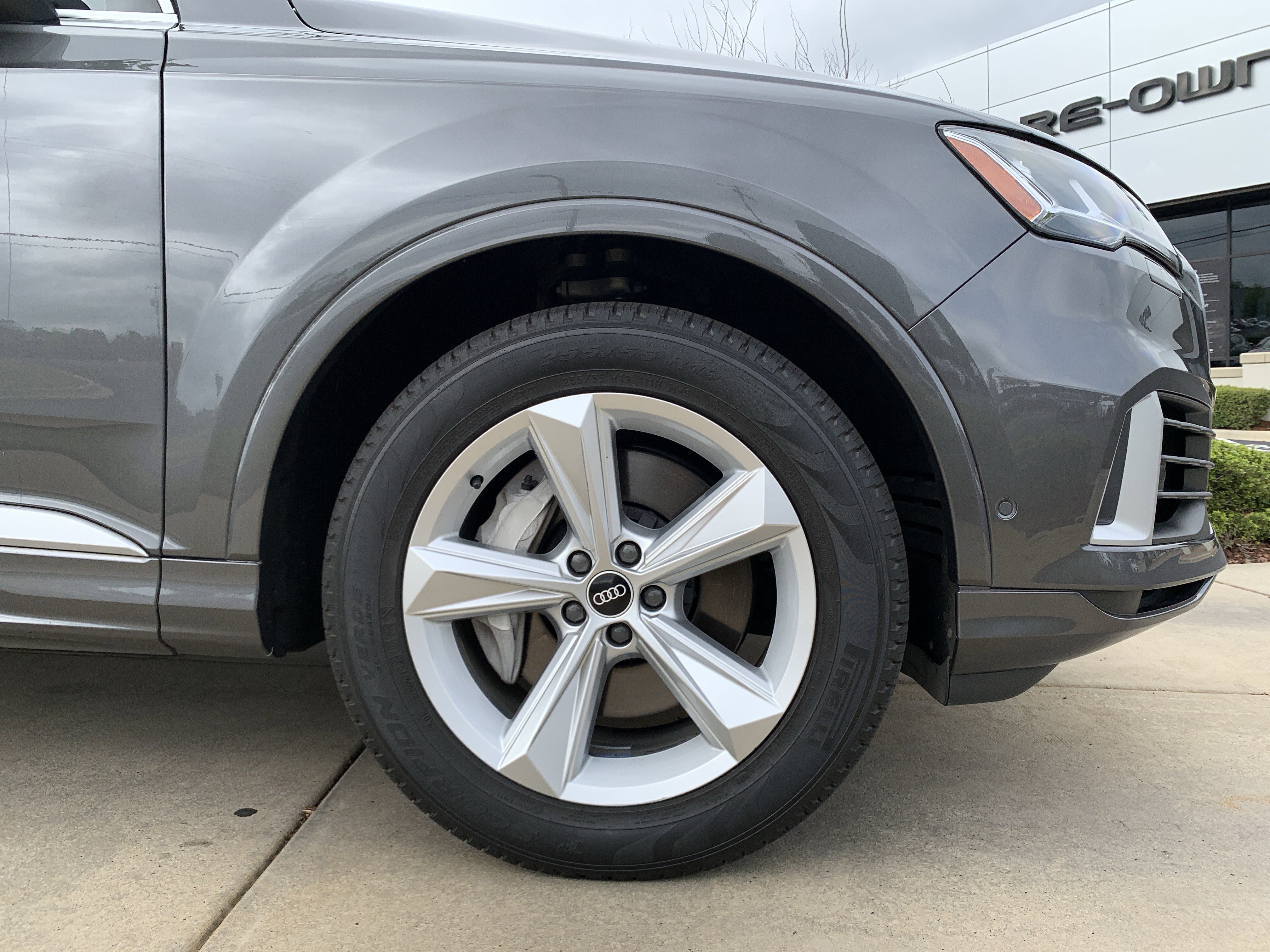 Used 2021 Audi Q7 3.0T Premium w/ Convenience Package AWD/4WD image 13