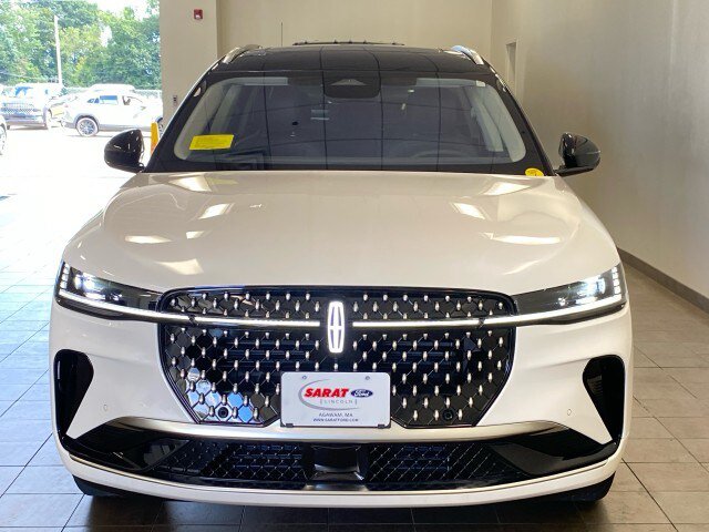 New 2026 Lincoln Nautilus Reserve AWD/4WD image 3
