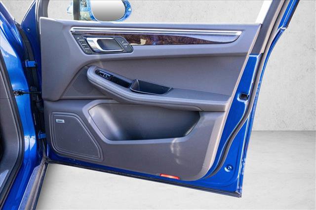 Used 2017 Porsche Macan S image 29