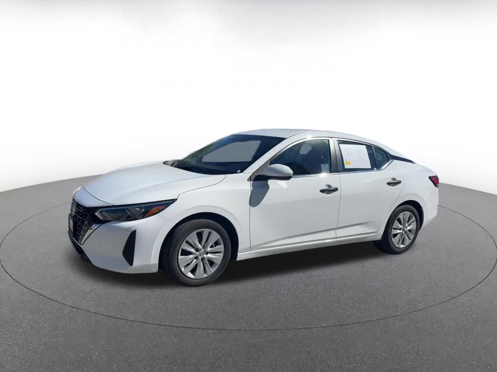 Used 2025 Nissan Sentra S image 8