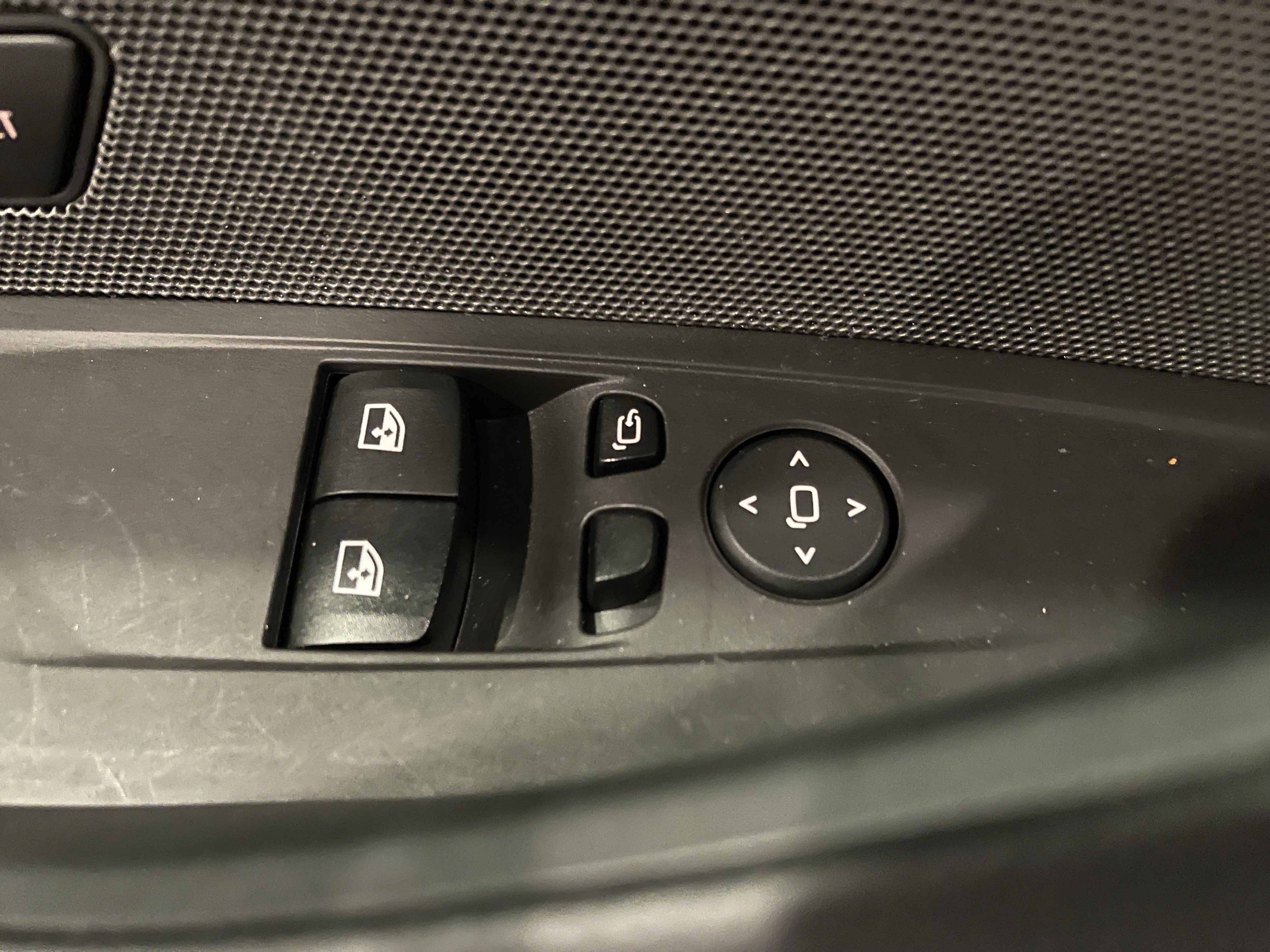 Used 2025 BMW 430i xDrive Coupe w/ M Sport Package image 11