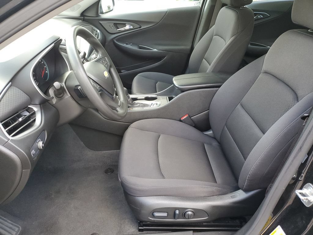 Used 2024 Chevrolet Malibu LT FWD image 17