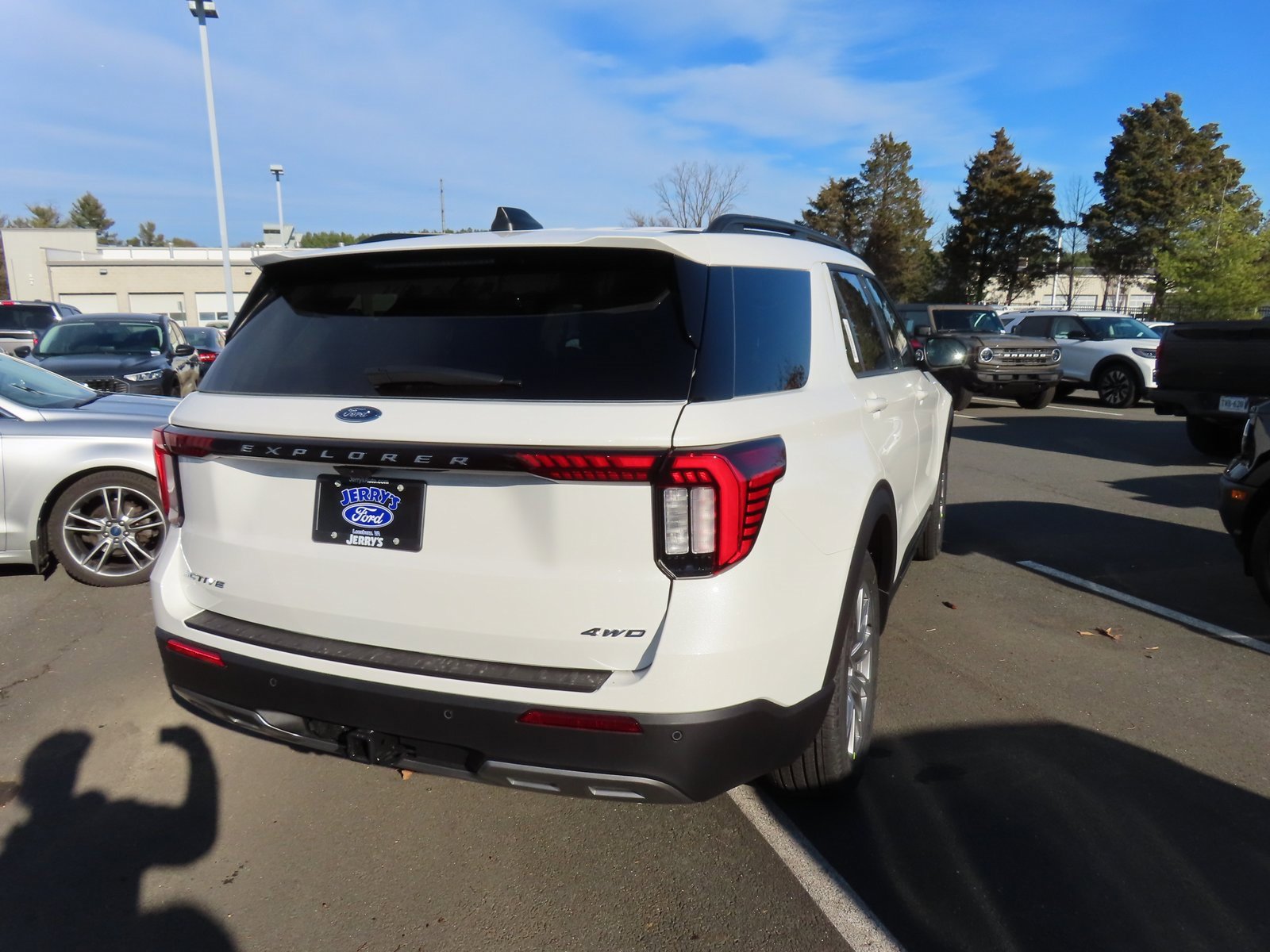 New 2026 Ford Explorer Active w/ Active Comfort Package image 4