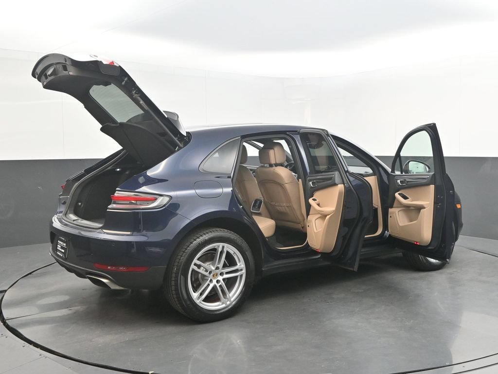 Certified 2021 Porsche Macan AWD/4WD image 39