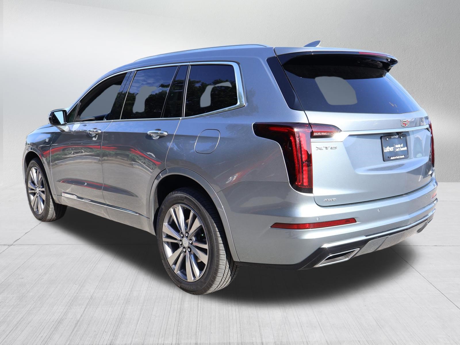 Used 2025 Cadillac XT6 Premium Luxury AWD/4WD image 5