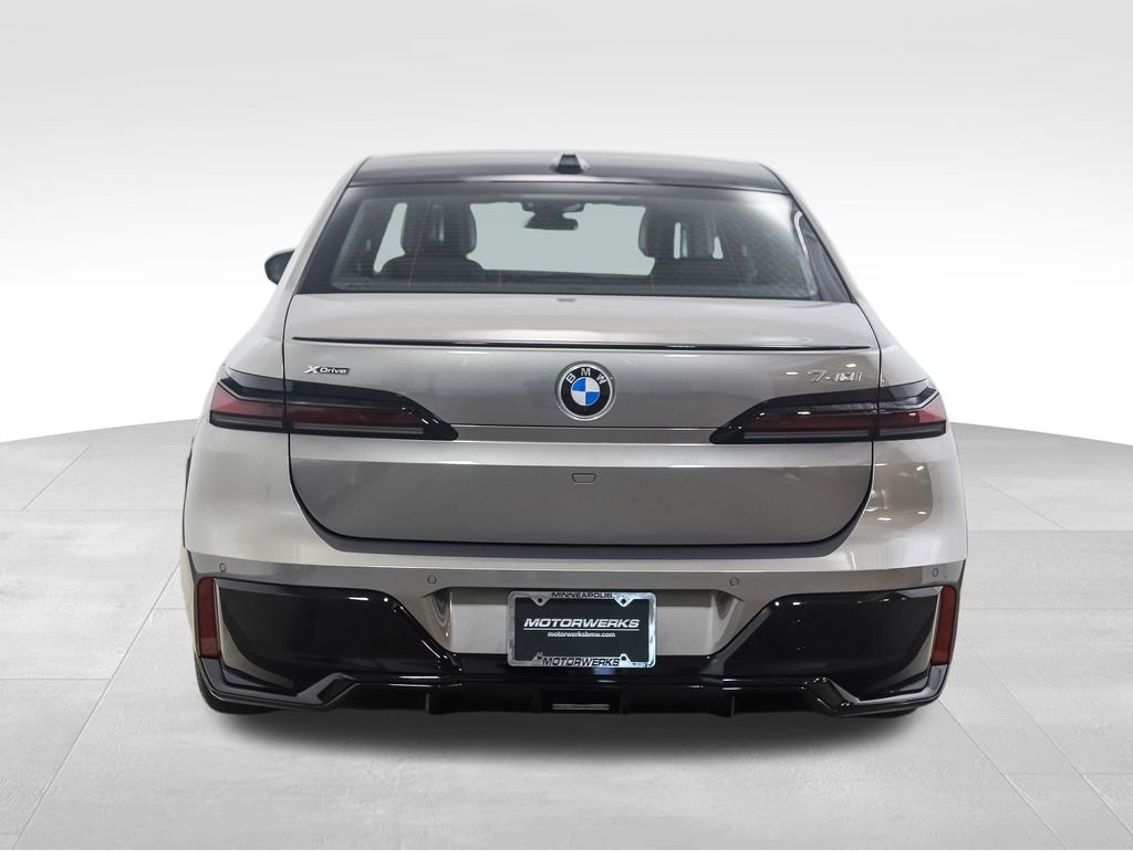 New 2026 BMW 740i xDrive image 4