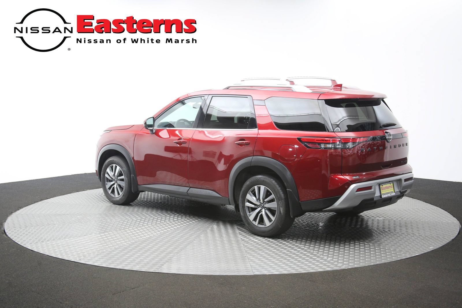 Used 2023 Nissan Pathfinder SL w/ Lighting Package (N92) AWD/4WD image 59