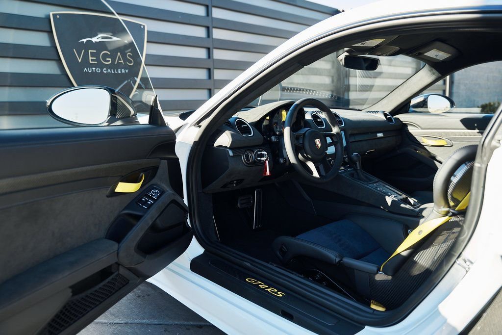 Used 2025 Porsche 718 Cayman GT4 RS w/ Weissach Package image 27