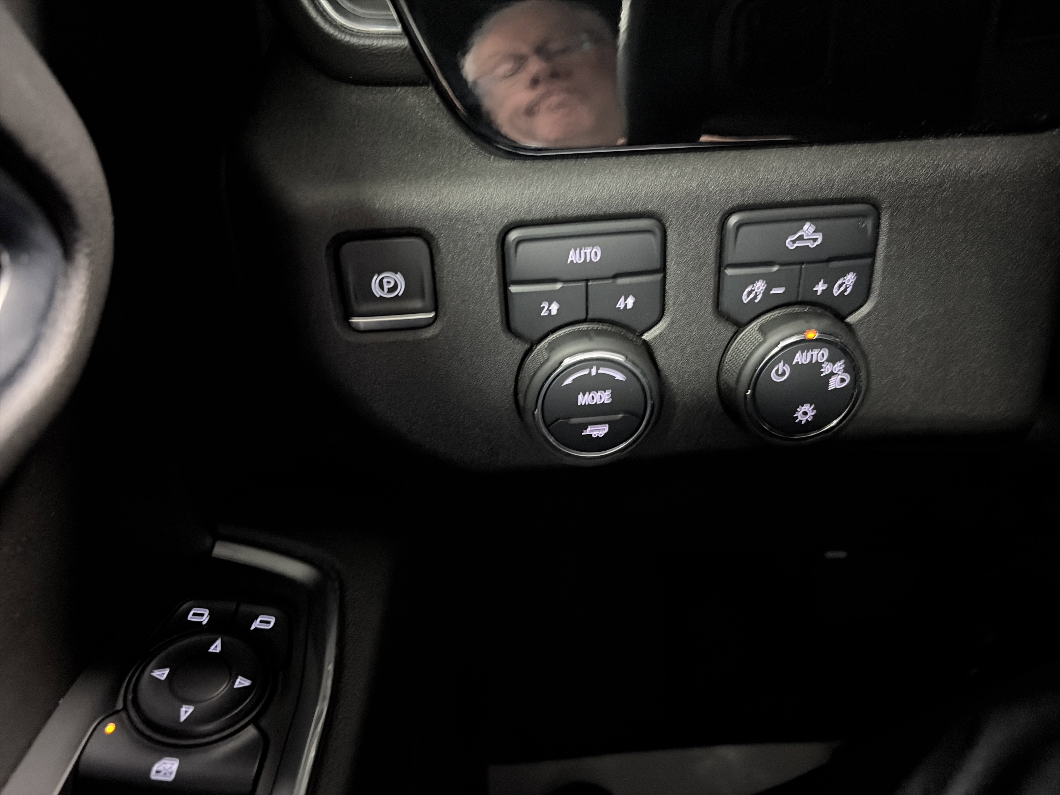 Used 2025 Chevrolet Silverado 1500 LT image 16