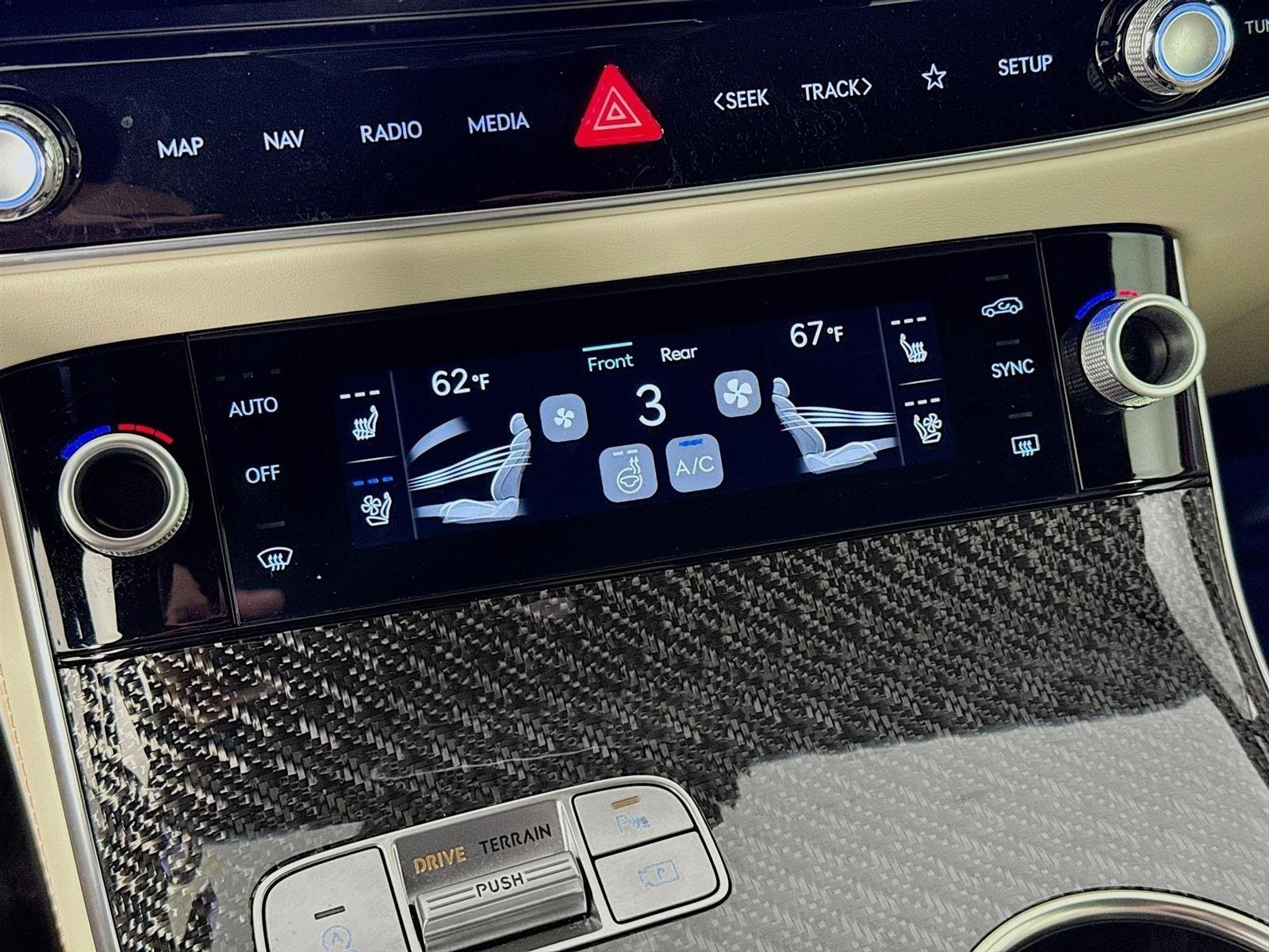 Certified 2026 Genesis GV70 3.5T Sport Prestige image 18