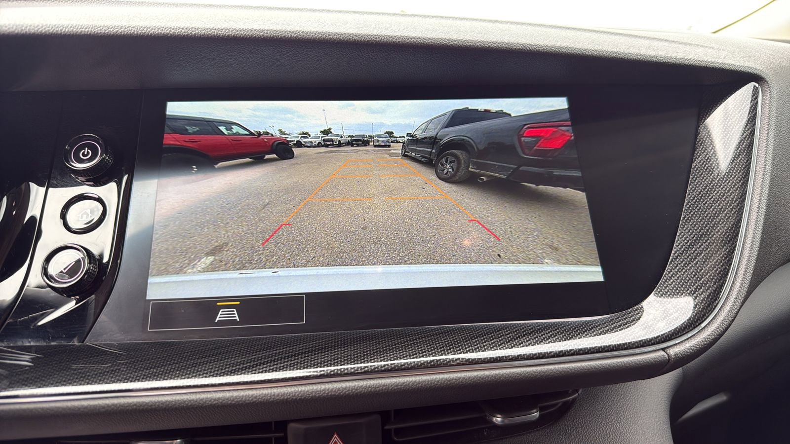 Used 2023 Buick Envision Preferred image 18