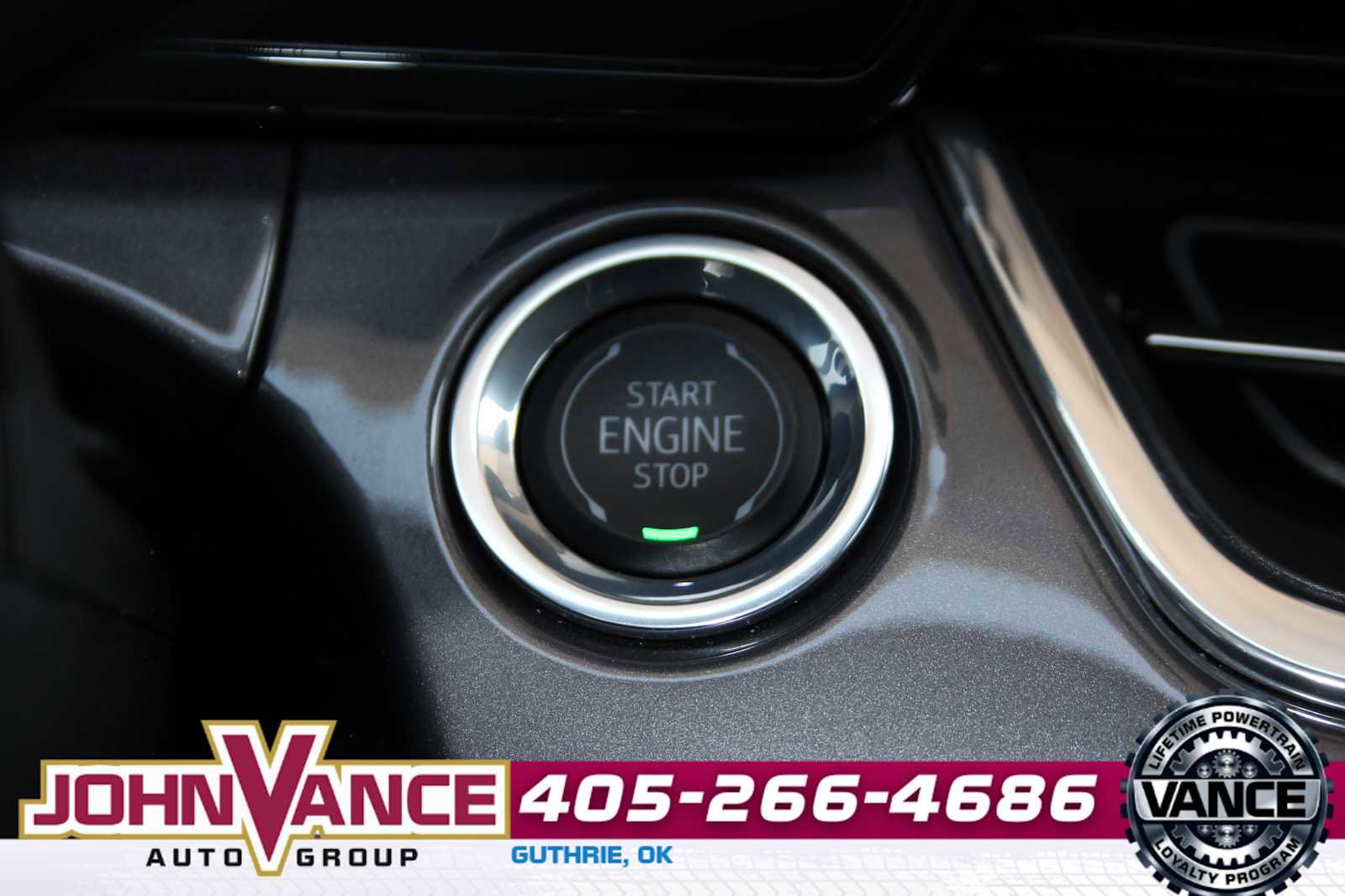 Used 2025 Chevrolet Trax ACTIV w/ Driver Confidence Package FWD image 38