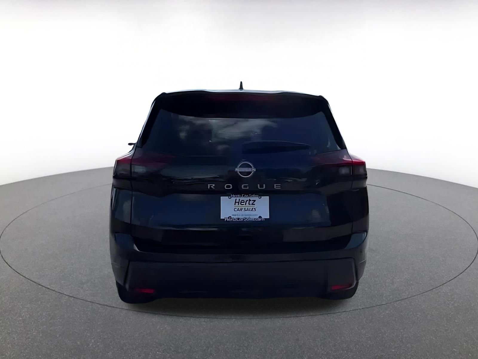 Used 2025 Nissan Rogue SV FWD image 12