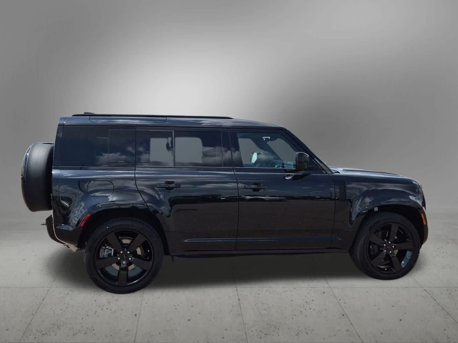 New 2026 Land Rover Defender 110 X-Dynamic SE AWD/4WD image 7