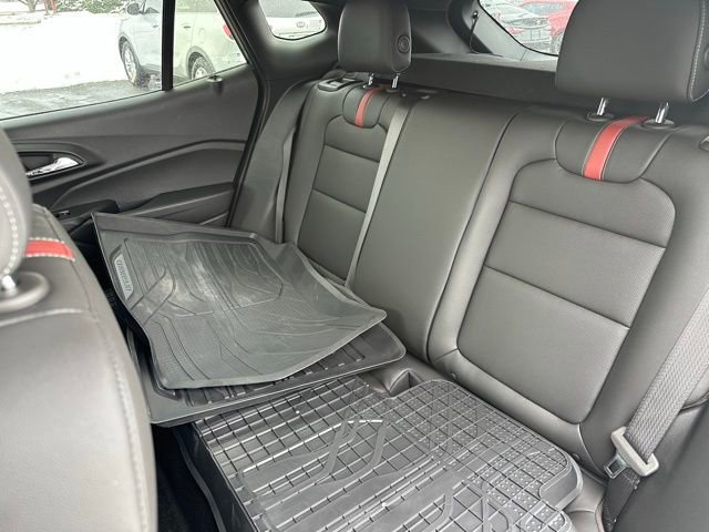 Used 2025 Chevrolet Trax RS w/ Driver Confidence Package image 36