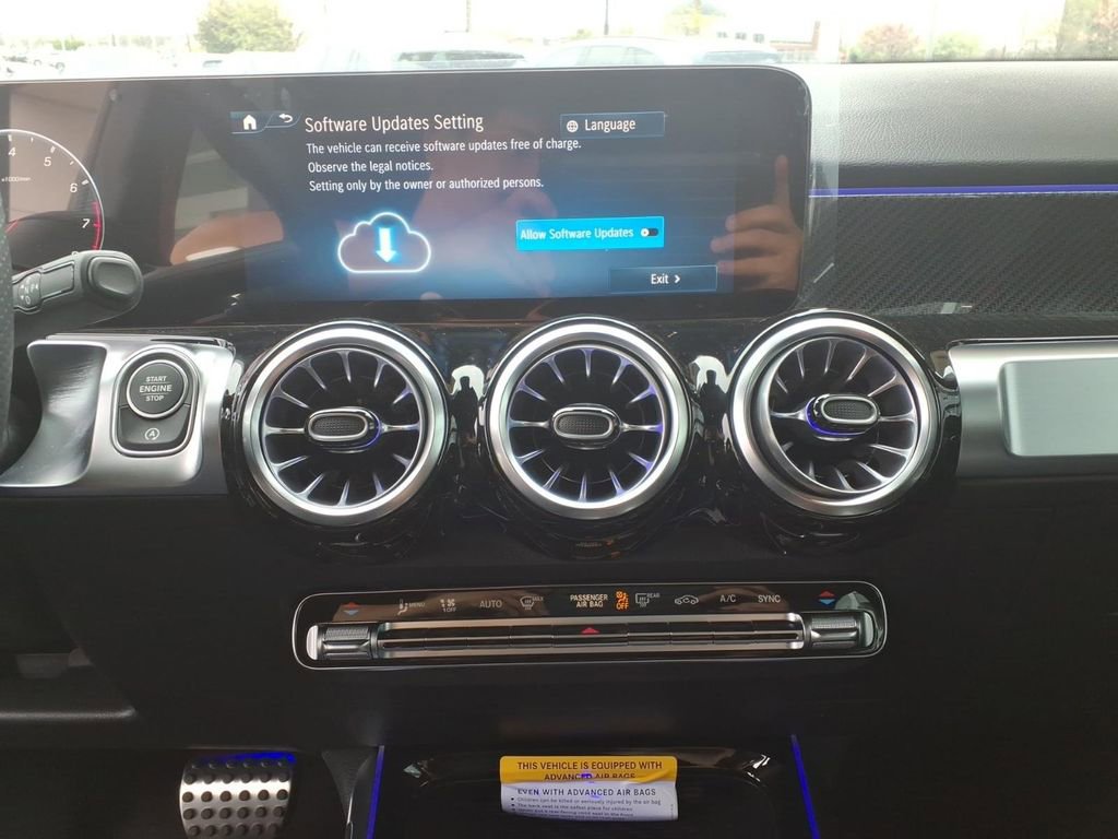 New 2026 Mercedes-Benz GLB 35 AMG 4MATIC image 22