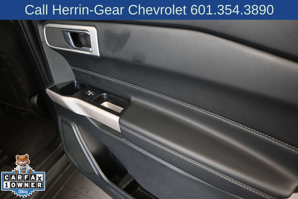 Used 2023 Ford Explorer XLT w/ Equipment Group 202A AWD/4WD image 21