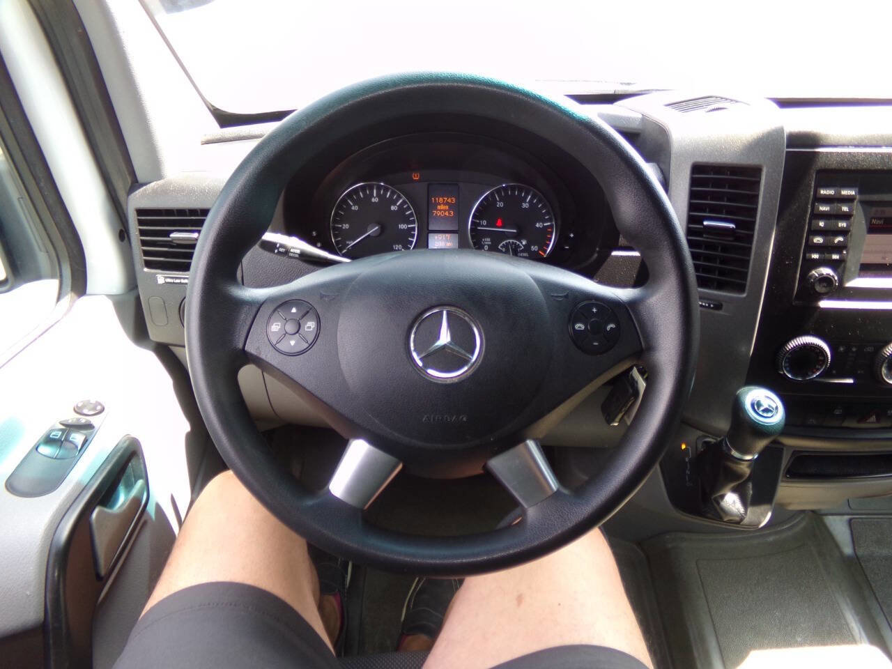 Used 2014 Mercedes-Benz Sprinter 2500 image 67