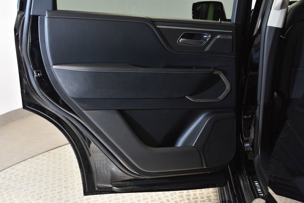 New 2026 INFINITI QX80 Luxe w/ Cargo Package image 29