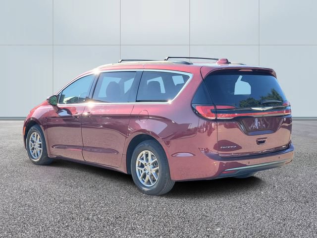 Used 2021 Chrysler Pacifica Touring w/ Cold Weather Group FWD image 6