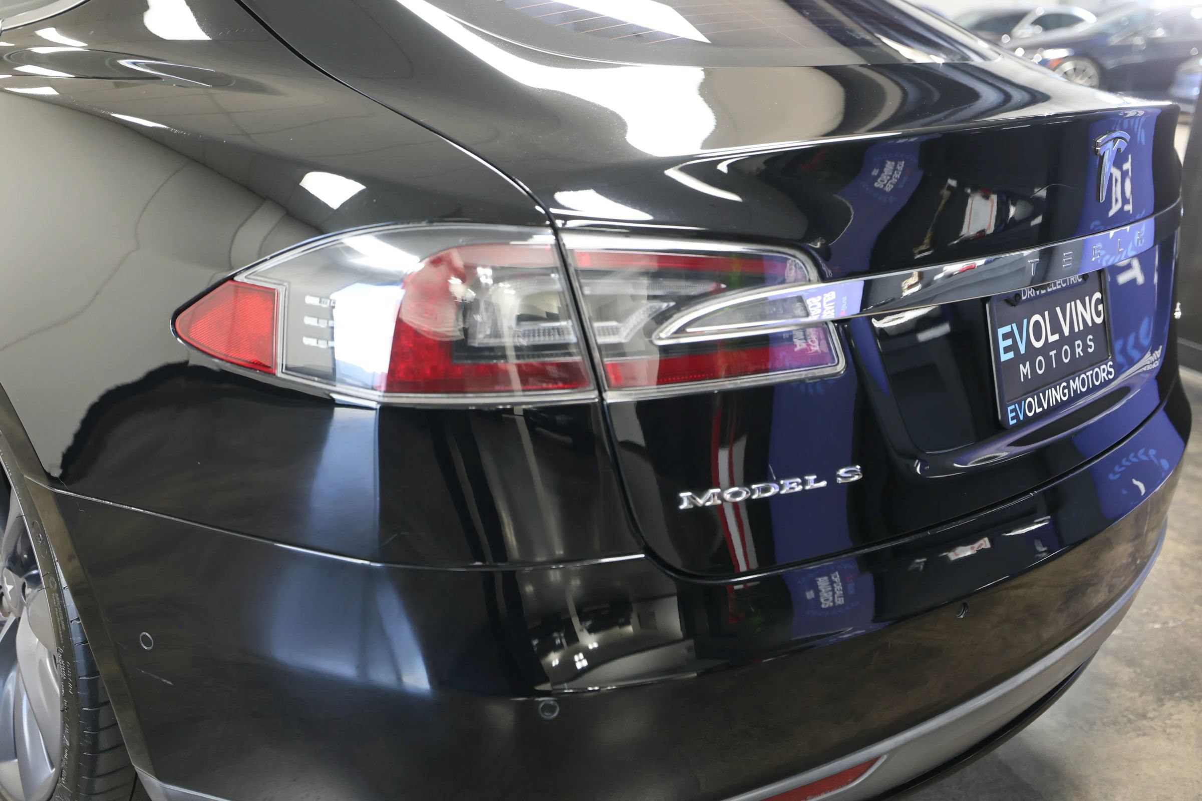 Used 2015 Tesla Model S 70D AWD/4WD image 15