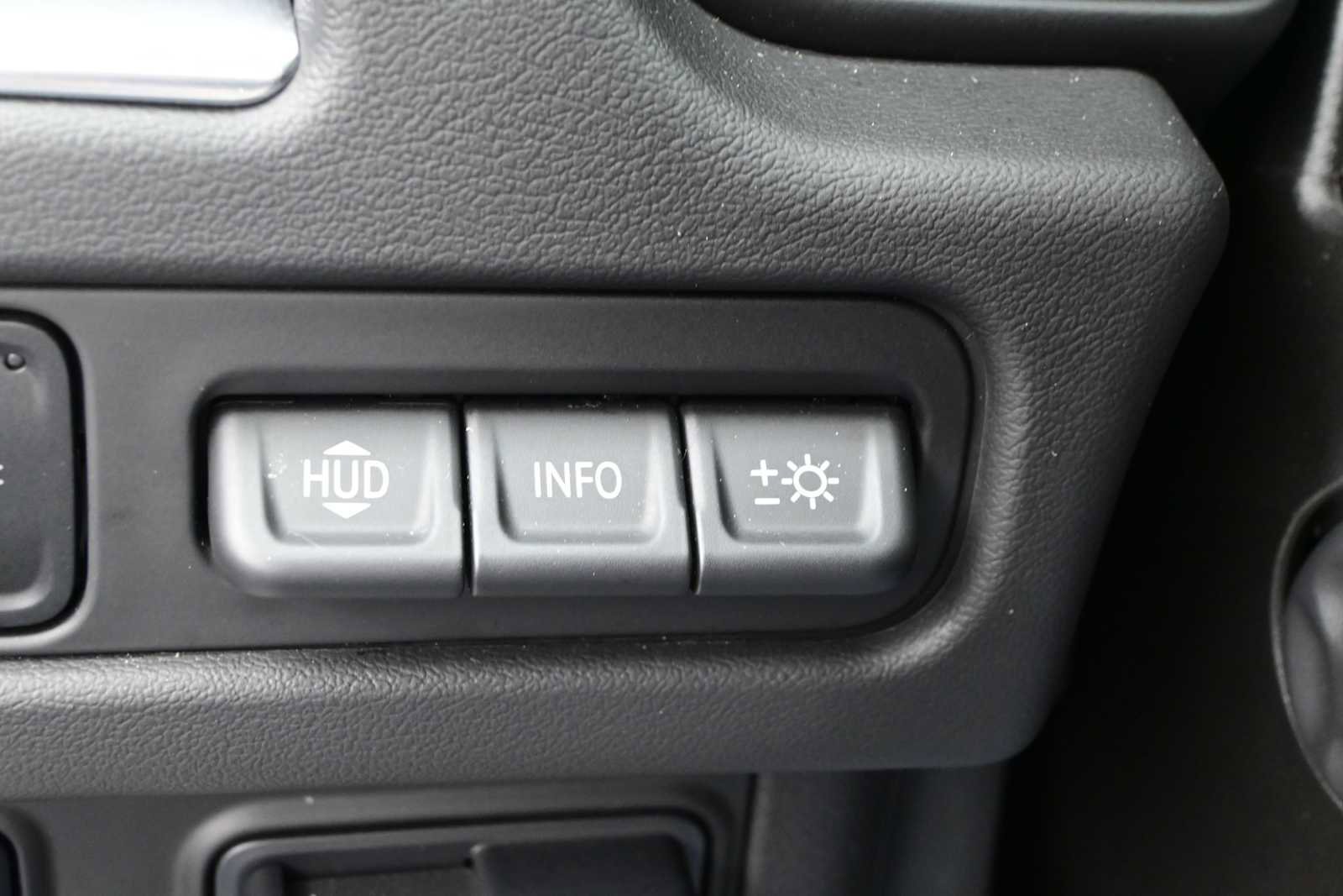 Used 2021 Chevrolet Tahoe Premier w/ Premium Package AWD/4WD image 16