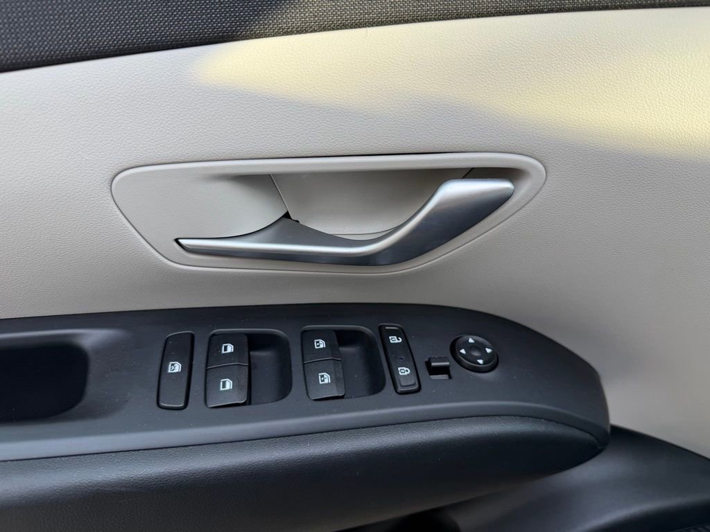 Used 2023 Hyundai Tucson SEL w/ Convenience Package image 12