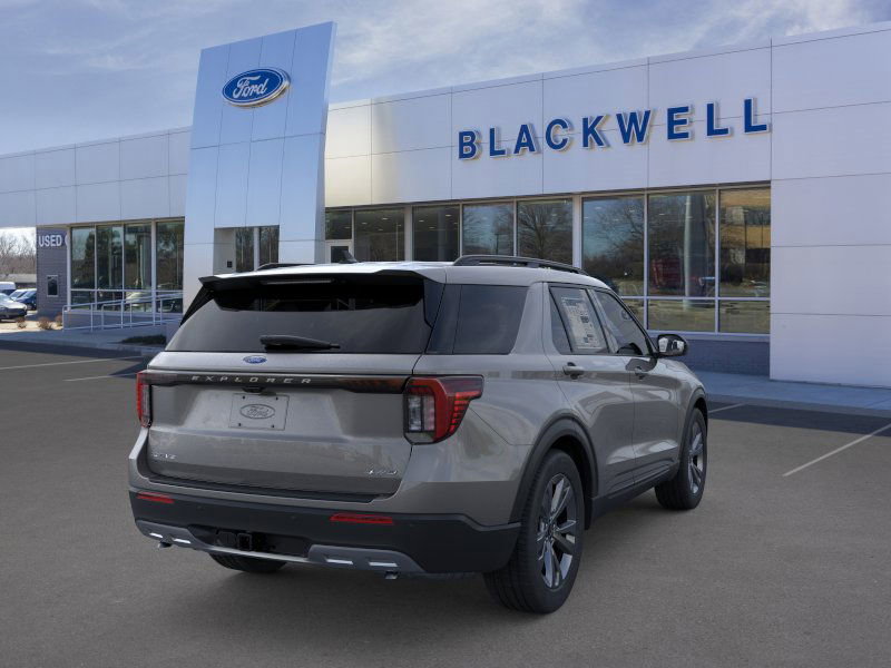 New 2026 Ford Explorer Active image 8