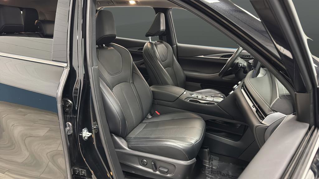 Used 2023 INFINITI QX60 Luxe image 24