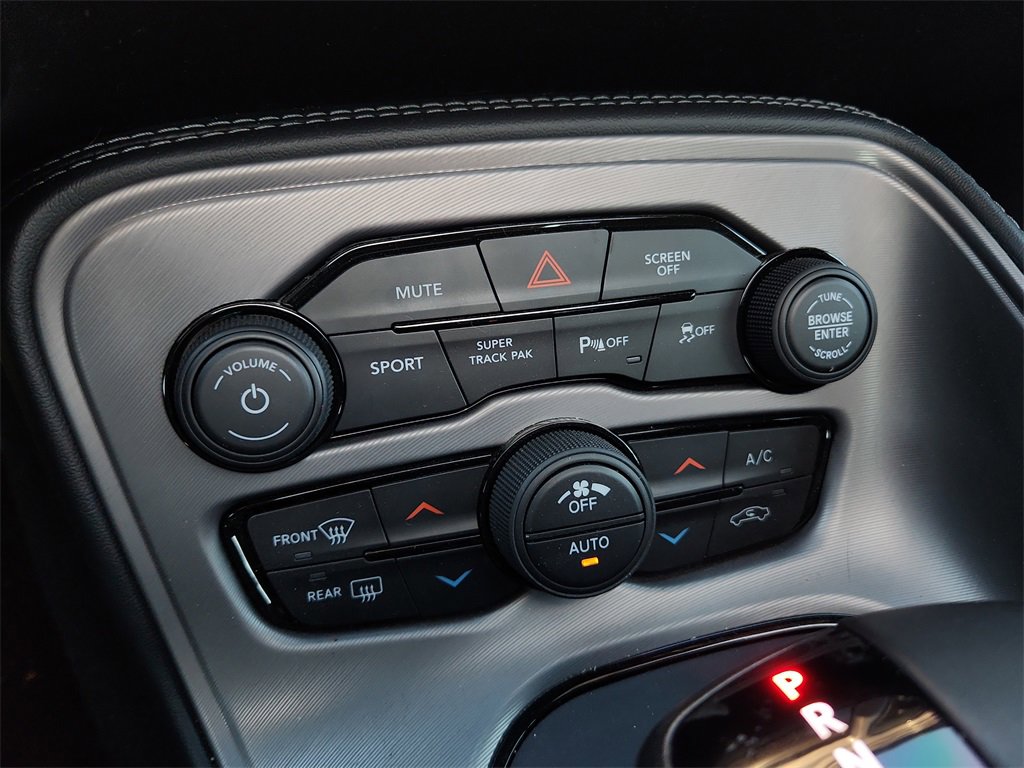 Used 2023 Dodge Challenger R/T w/ Plus Package image 21