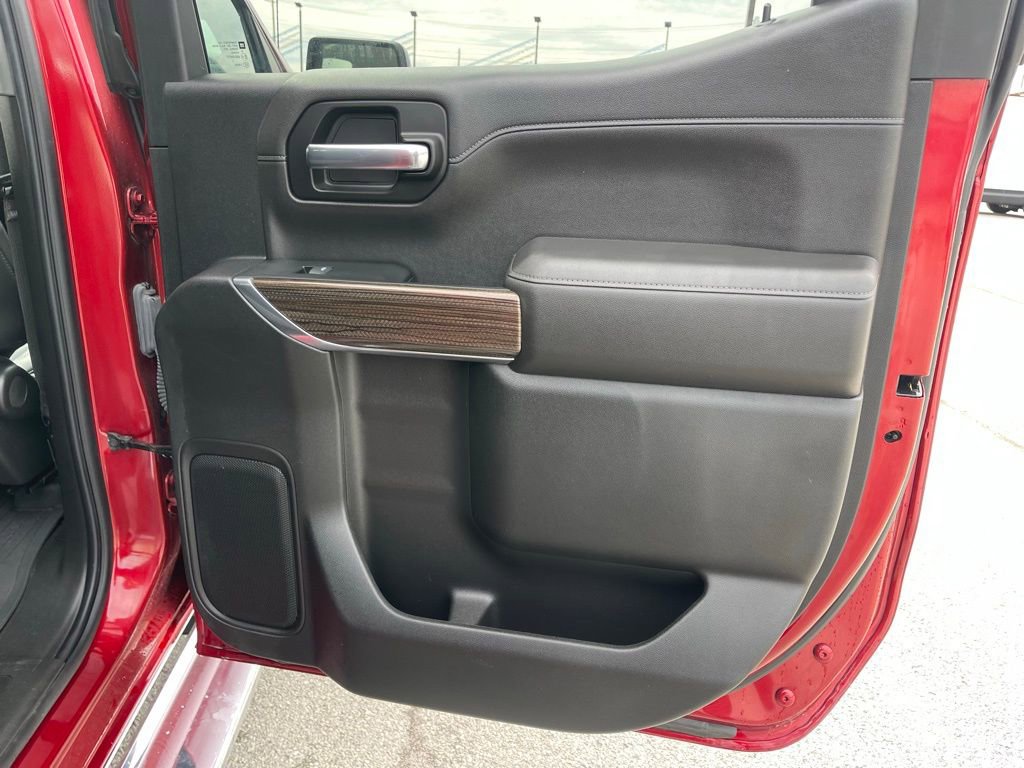 Used 2021 Chevrolet Silverado 1500 RST image 18