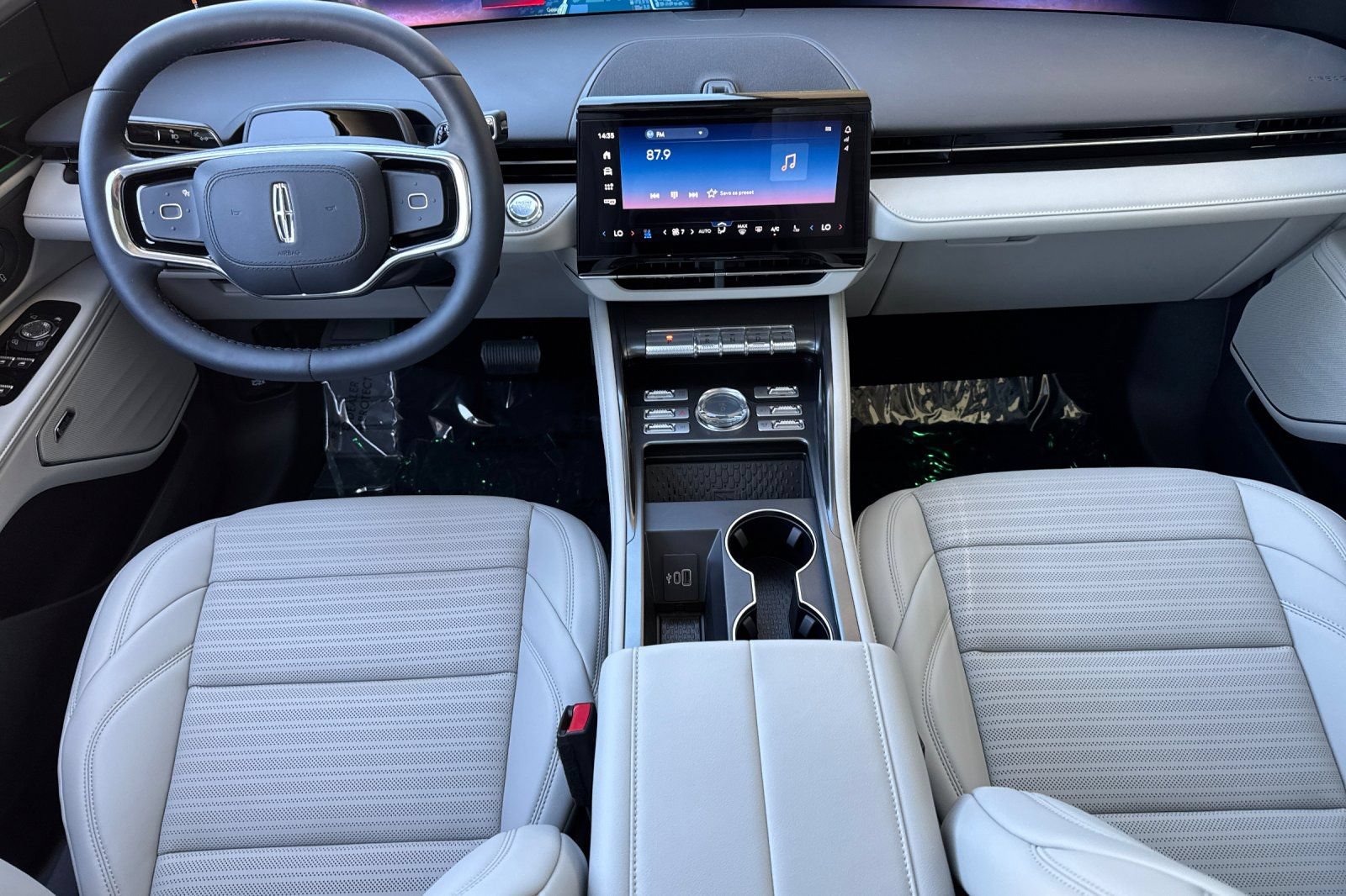 New 2026 Lincoln Nautilus Reserve AWD/4WD image 10