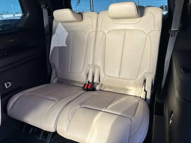 Used 2023 Jeep Grand Cherokee L Limited image 10