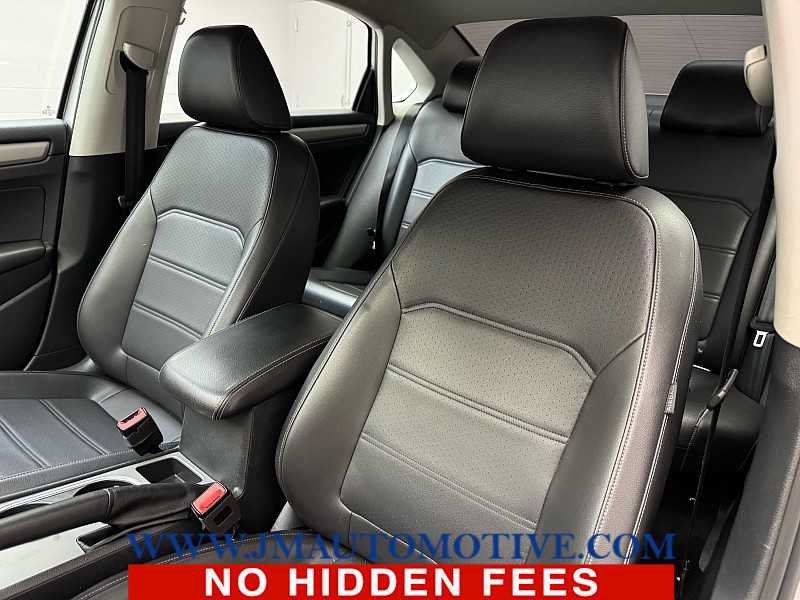 Used 2020 Volkswagen Passat 2.0T SE FWD image 11