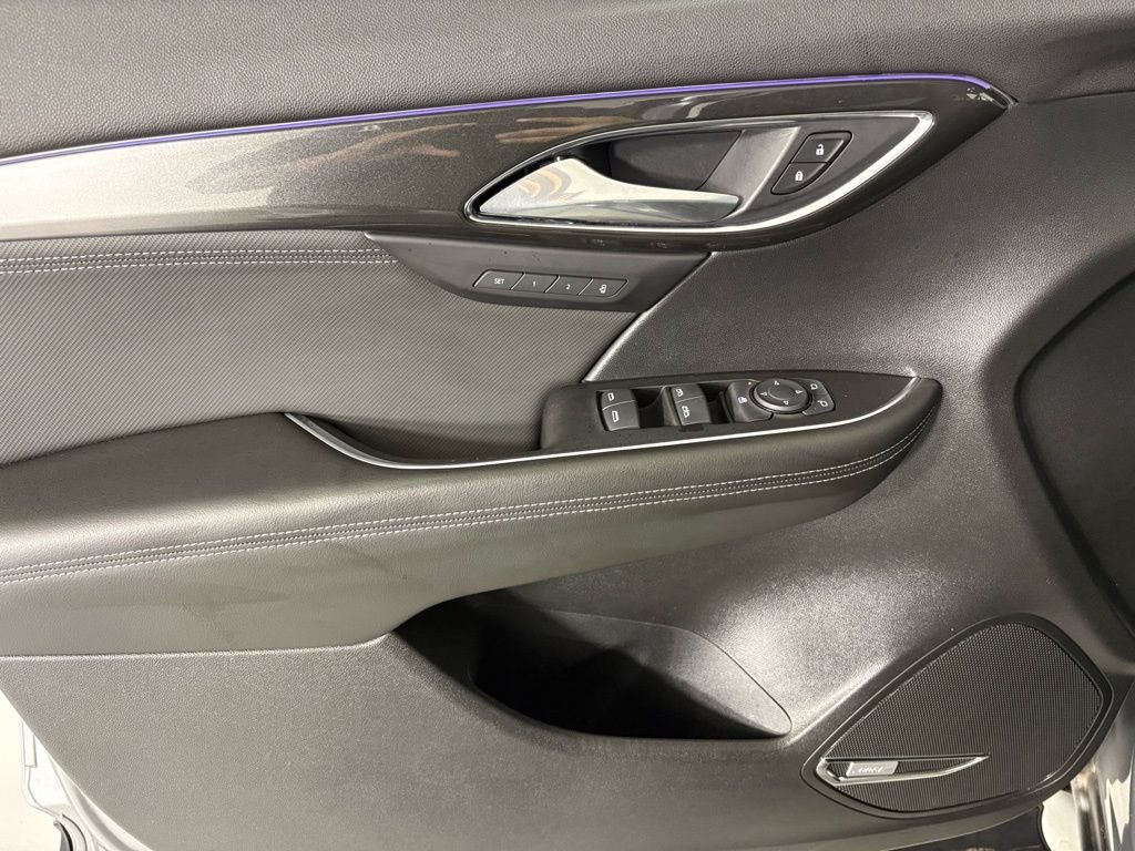 Used 2025 Buick Envision Preferred image 19