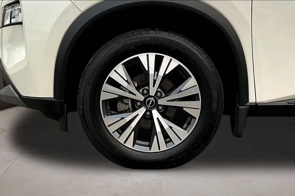 Certified 2023 Nissan Rogue SV AWD/4WD image 33