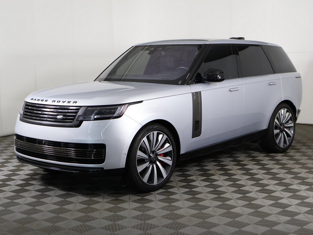 Used 2023 Land Rover Range Rover SV image 11
