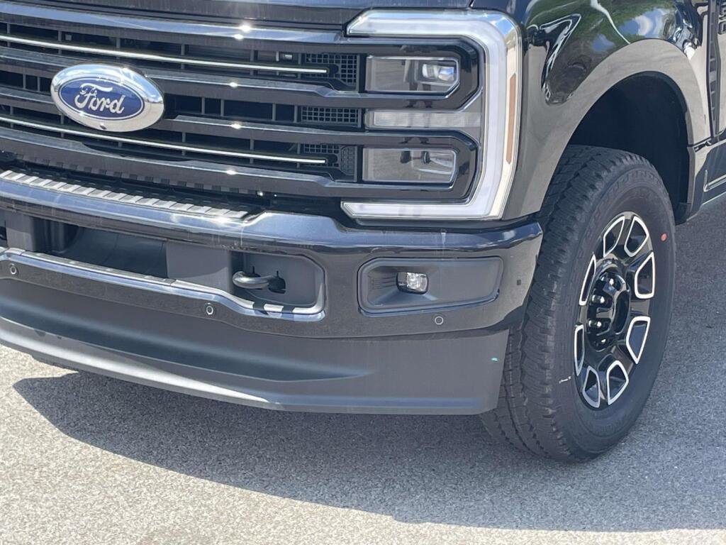 New 2026 Ford F350 Platinum AWD/4WD image 13